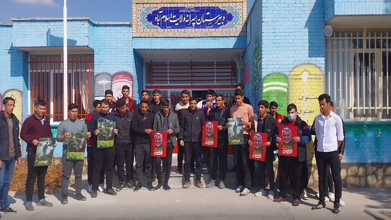 دعوت رای اولی‌های دبیرستان ولایت روستای شاتور برای شرکت در انتخابات + فیلم