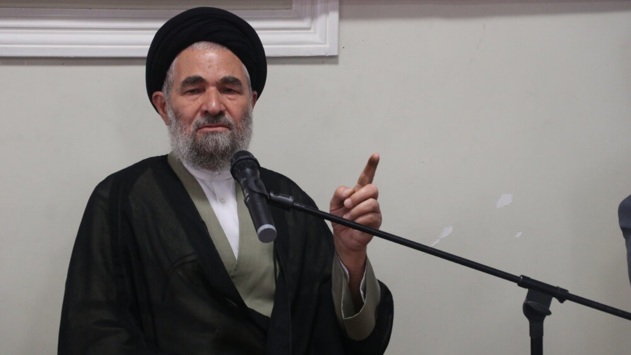 کاندیدایی که شام و نهار می‌دهد لایق رای دادن نیست