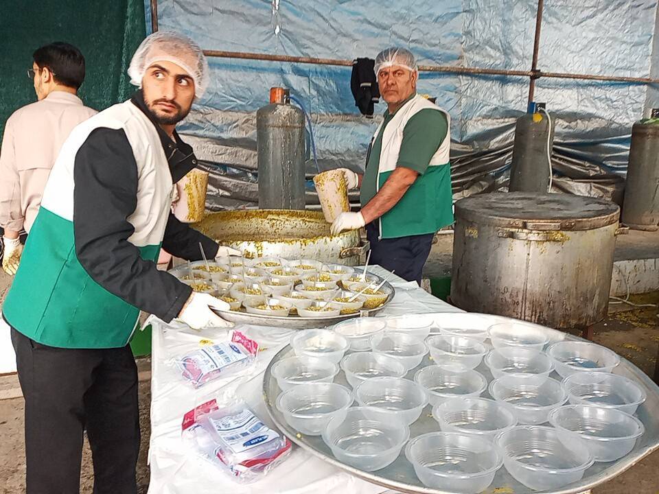 توزیع نذری