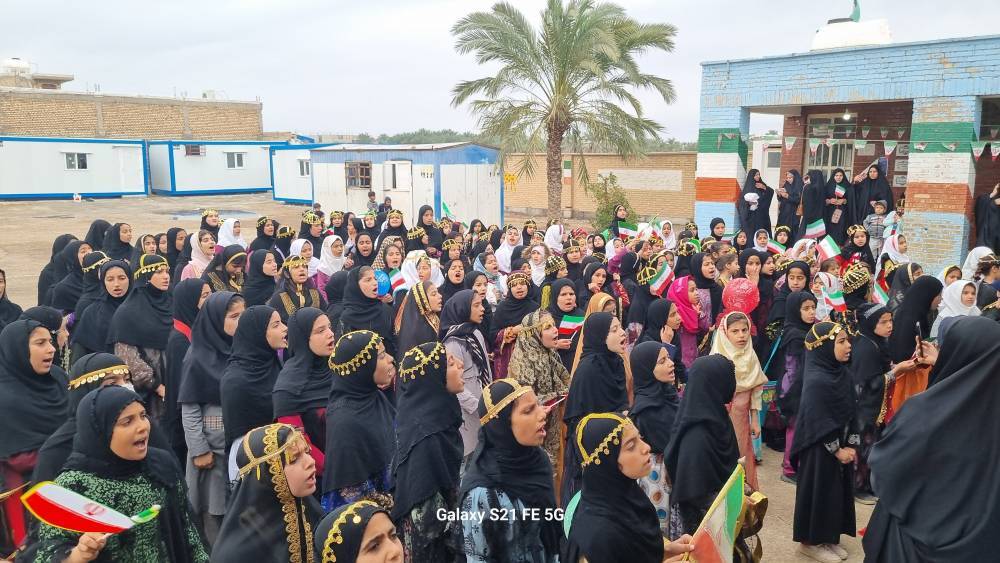 مدارس شهر شادگان در روز نیمه شعبان مدارس شهر شادگان در روز نیمه شعبان