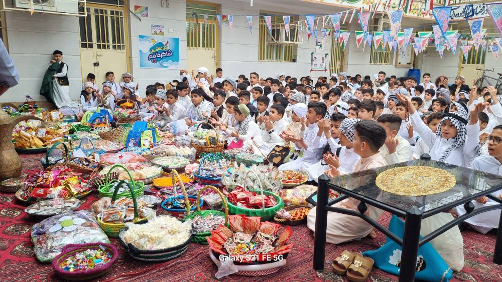 حال و هوای دانش آموزان در روز نیمه شعبان حال و هوای دانش آموزان در روز نیمه شعبان