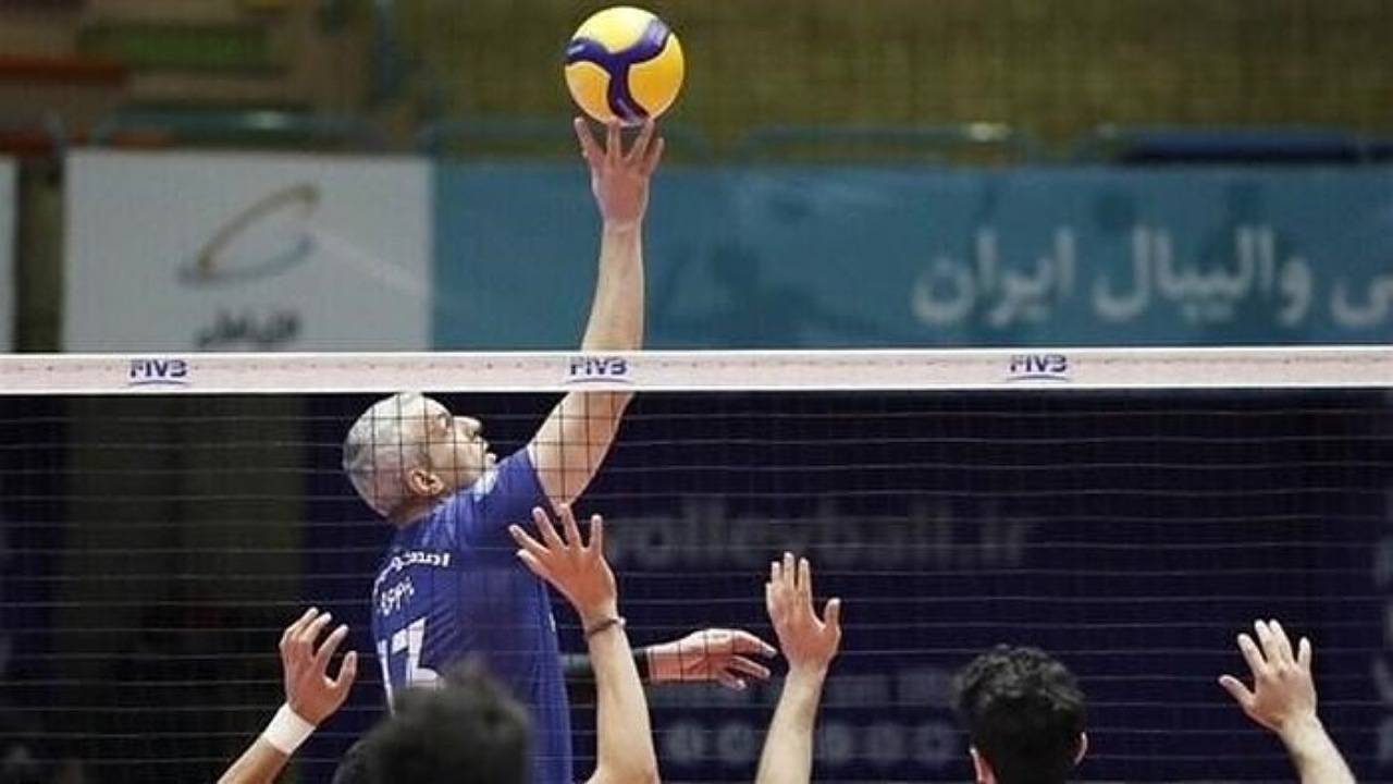 پیروزی فولاد سیرجان و باخت مس رفسنجان در لیگ برتر والیبال