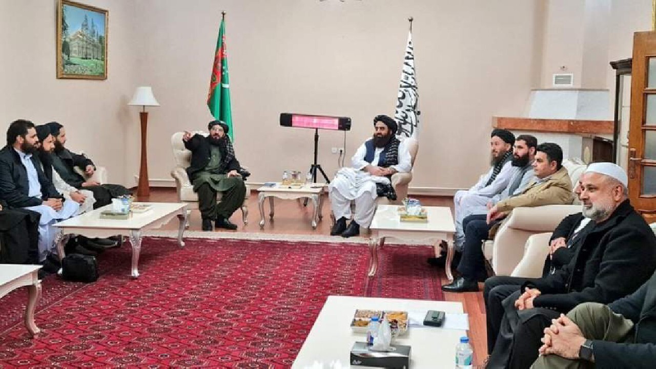 بازدید وزیر خارجه طالبان از سفارت افغانستان در ترکمنستان