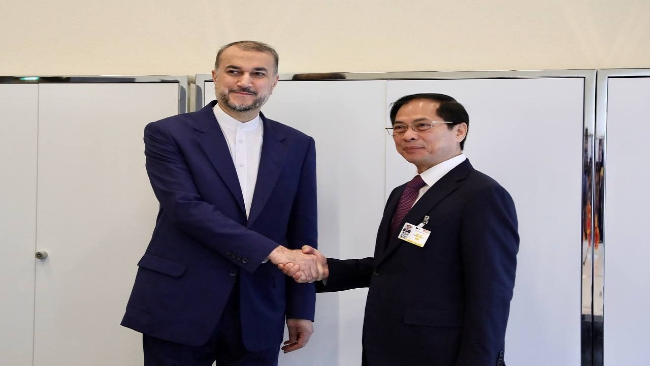هیچ محدودیتی برای توسعه روابط با ویتنام نداریم