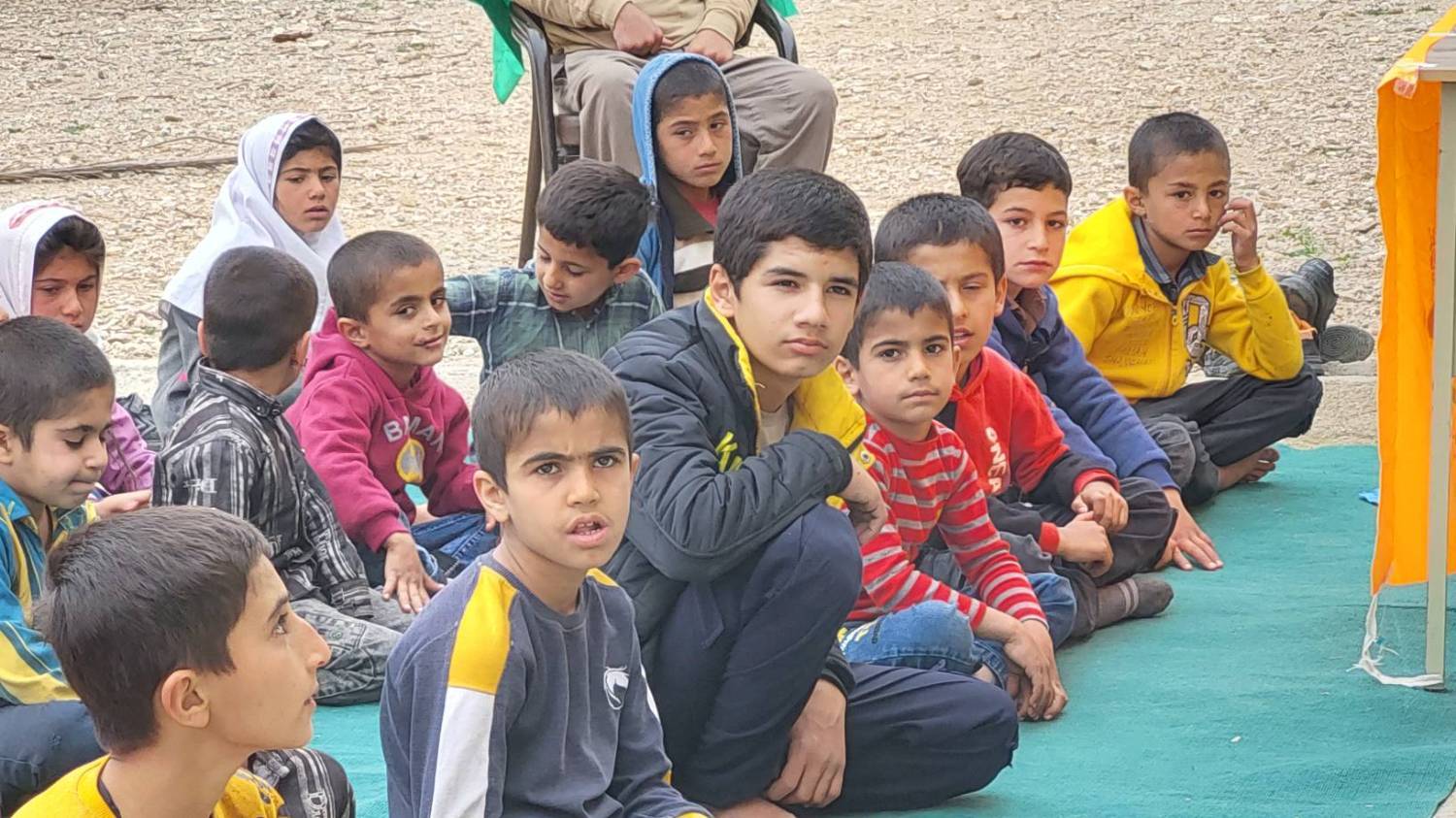 دانش آموزان