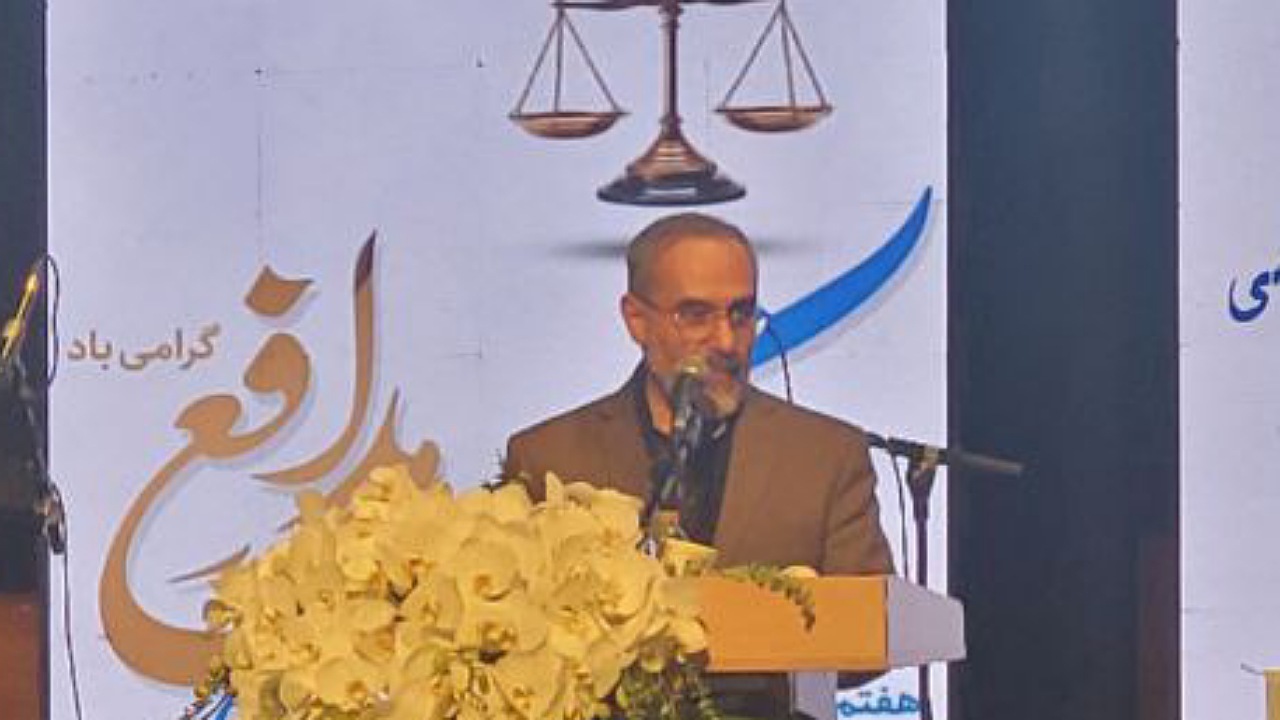 شغل وکالت باید در جایگاه واقعی خود قرار بگیرد