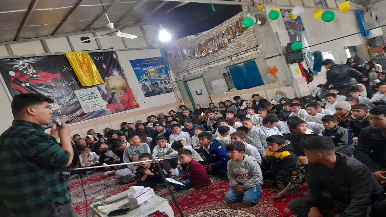 گوشه‌هایی از مراسم جشن نیمه شعبان در مجمع هیئت‌های مذهبی غوریان + تصاویر