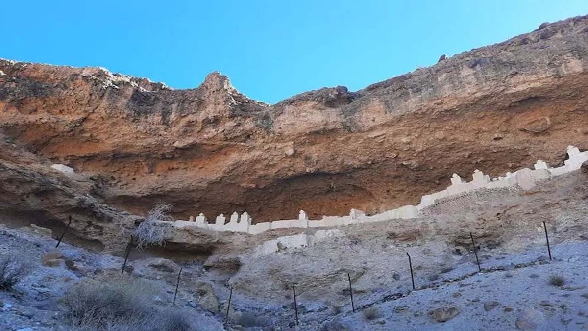 باشگاه خبرنگاران -قبرستان هفتاد ملا؛ مقبره‌هایی عجیب با معماری ایرانی