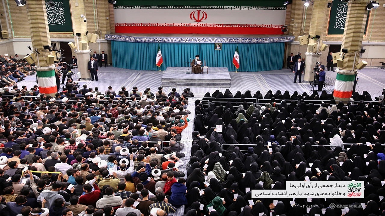 رهبر انقلاب: اگر انتخابات ضعیف برگزار شود، همه ضرر می‌کنند