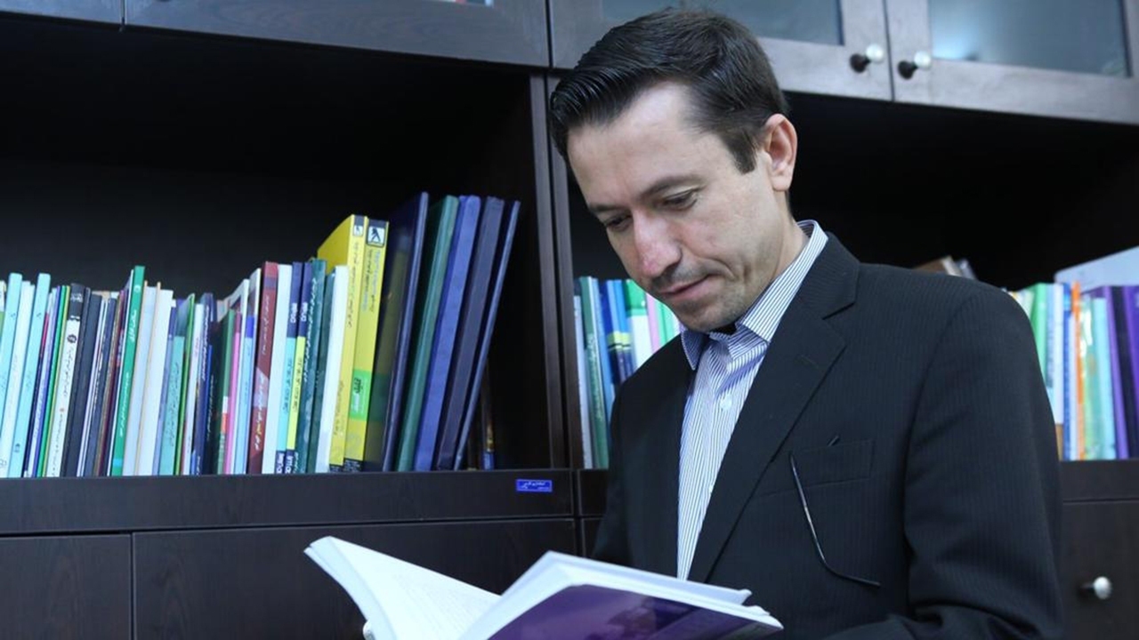 زمینه حضور نخبگان در انتخابات فراهم شده است