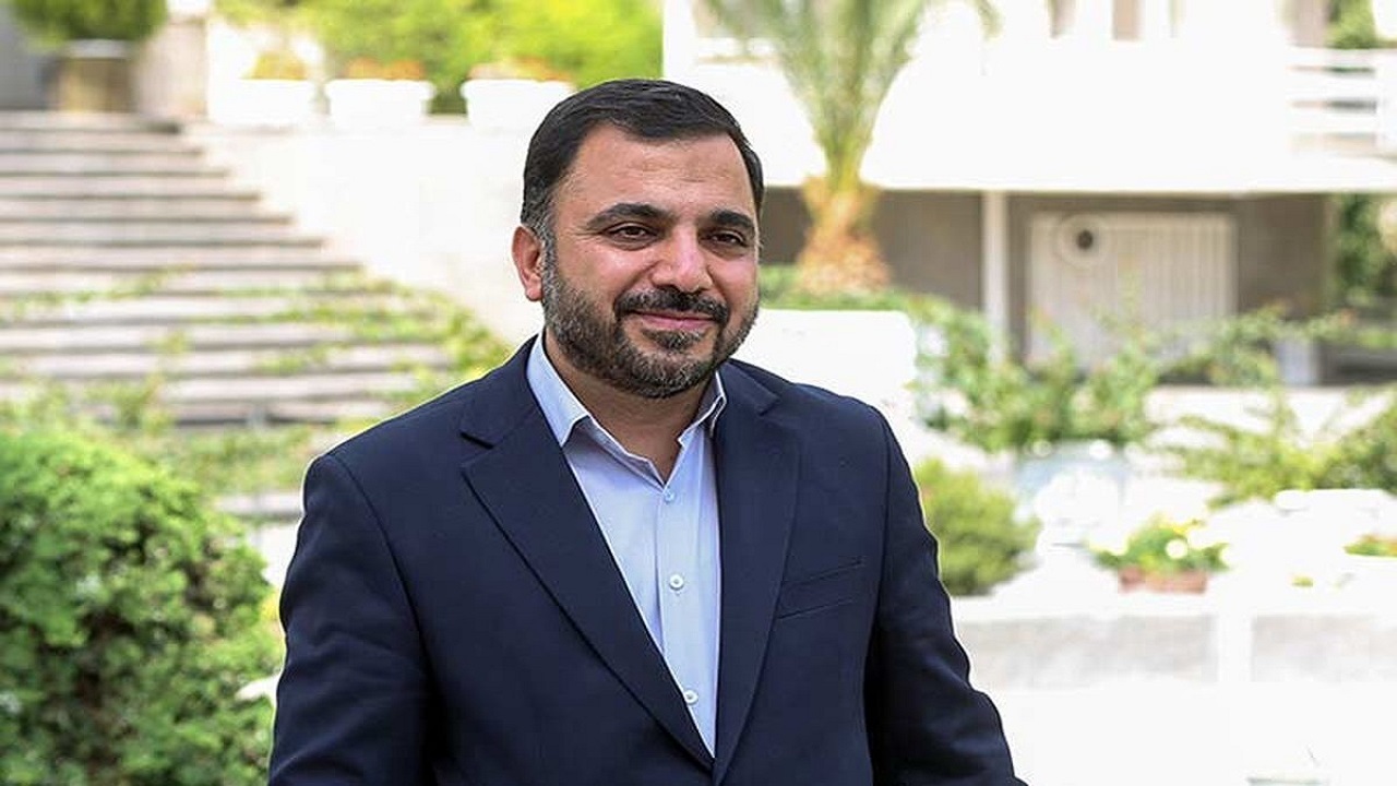وعده وزیر ارتباطات؛ سال آینده هر دو ماه یک بار، یک رویداد فضایی