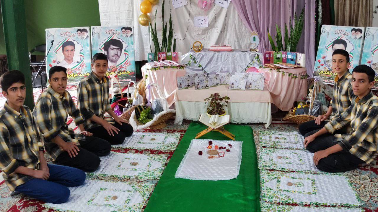 جشن تکلیف دانش آموزان پسر