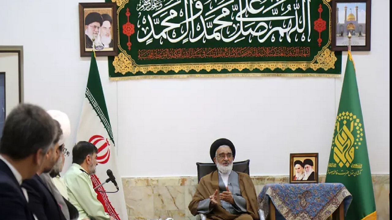 پلیس ایران با دختران پدرانه برخورد می‌کند
