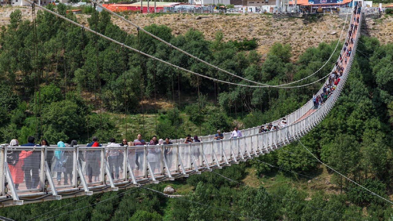 راه اندازی مجتمع آبدرمانی نور سبلان در پل معلق مشگین شهر