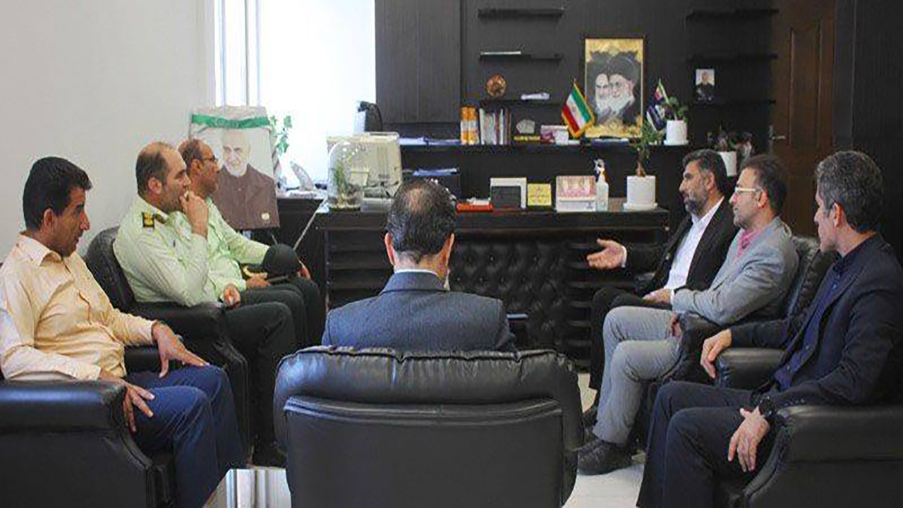 سازمان های مرتبط برای جلوگیری از عرضه خارج از شبکه فرآورده‌های نفتی همکاری کنند