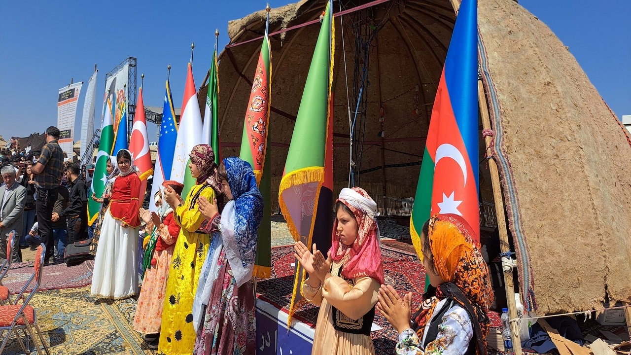 بازدید بیش از ۲۰ هزار نفر از جشنواره بین المللی کوچ عشایر مغان