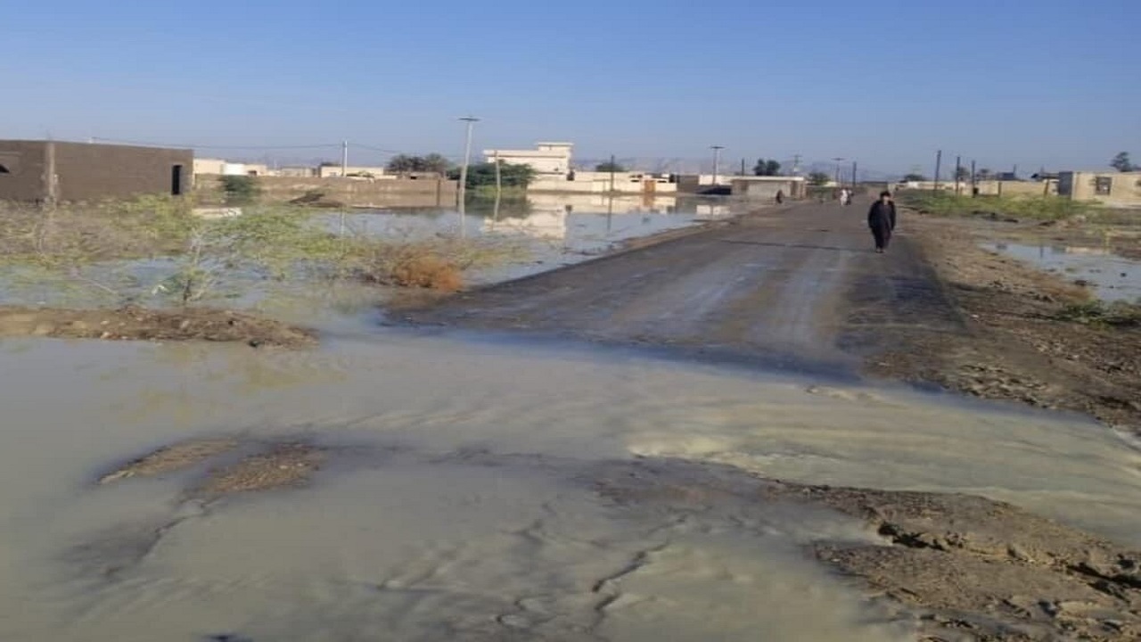 سیلاب راه ۱۶ روستای جنوب سیستان و بلوچستان را بست