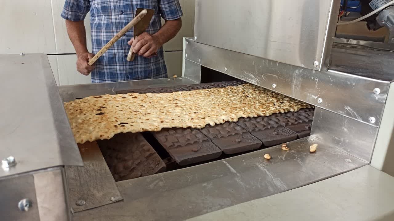 افتتاح ۲ واحد نانوایی سنگک ریزشی در بافق