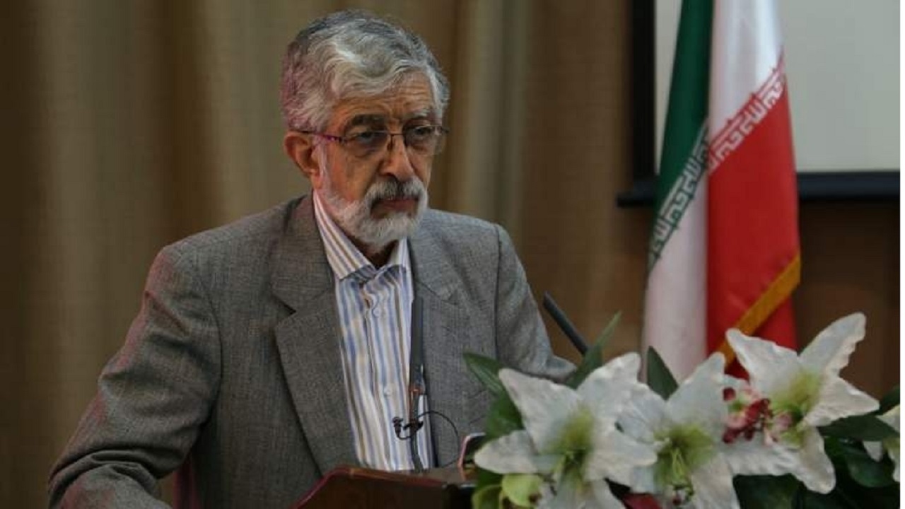 سعدی آموزگار جاودانه زبان فارسی است
