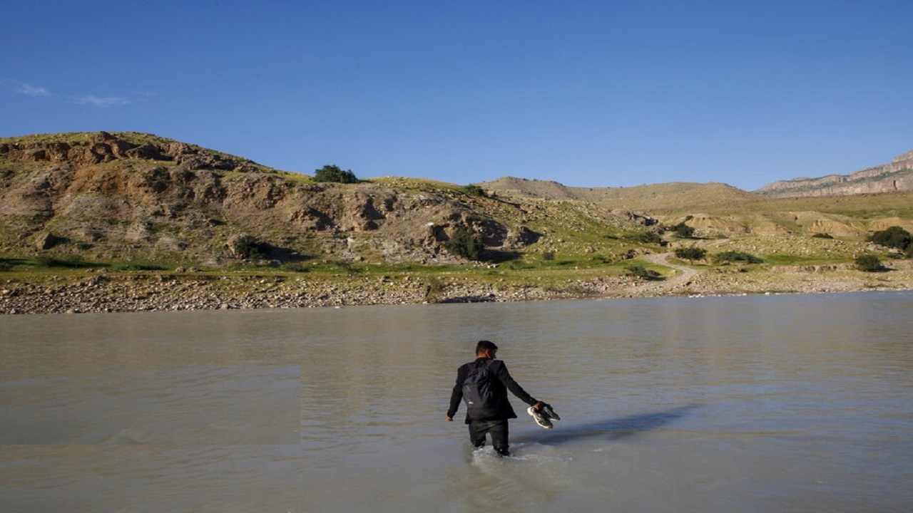 آن سوی کوهستان
