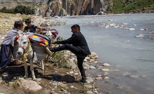 آن سوی کوهستان