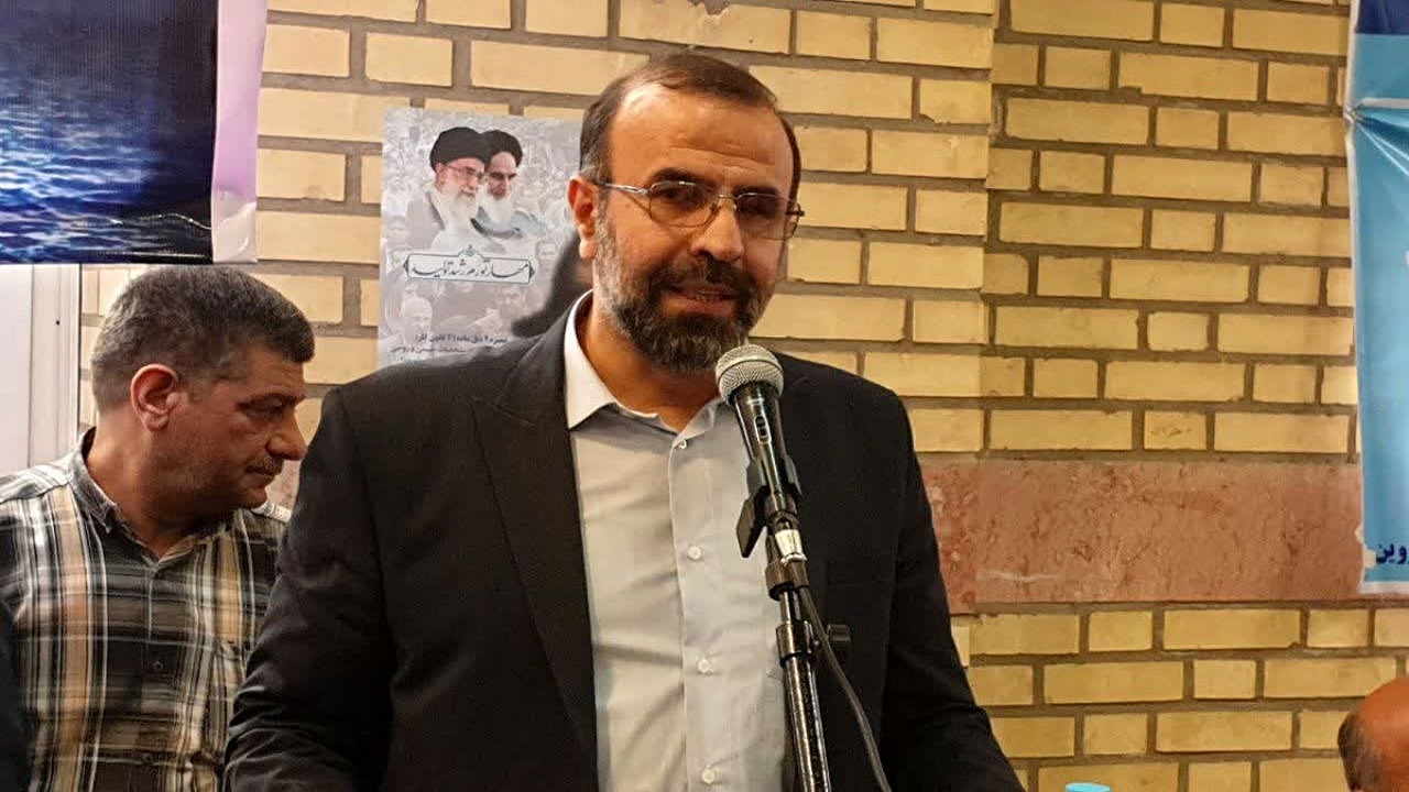 مدیران استان قزوین در حل مشکلات و مطالبات کارگری جدی هستند