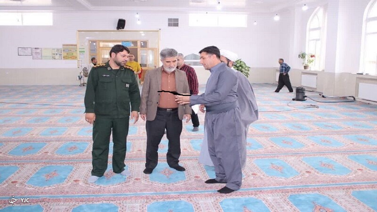 بنیاد علوی هزار مترمربع از فضای مساجد سردشت را فرش کرد