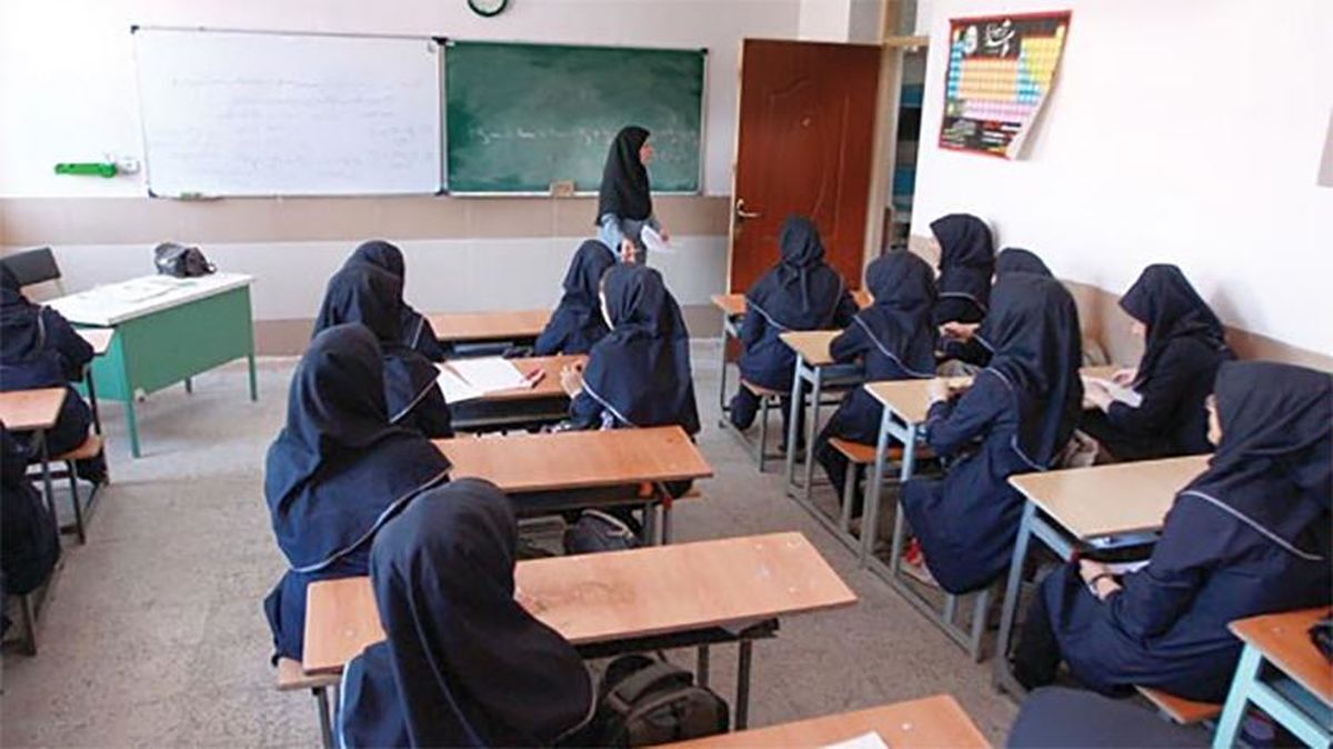 ضرورت تکریم مقام معلم و جایگاه ویژه آن