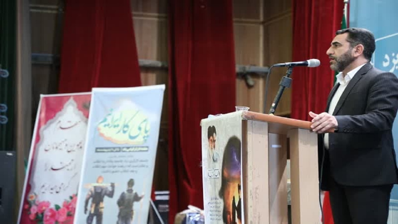 در زمینه مطالبات به حق و قانونی کارگران با کسی شوخی نداریم