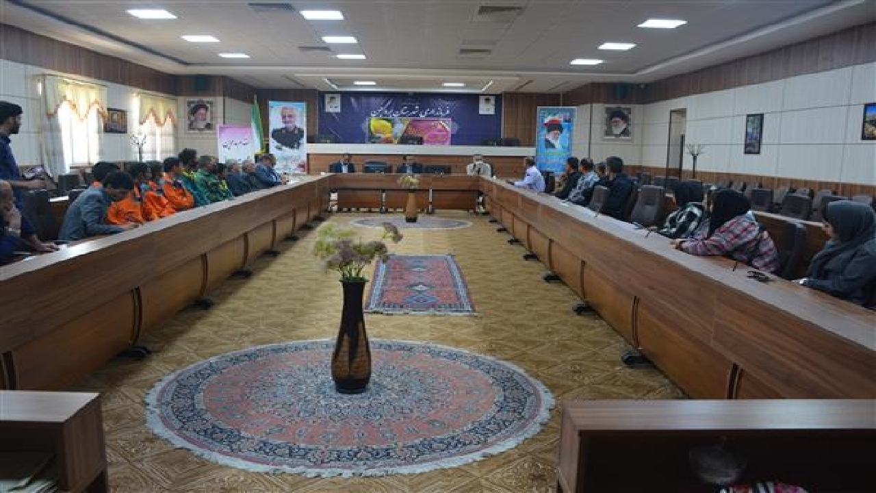 وجود ۱۵ هزار نیروی فعال کار در شهرستان بروجن