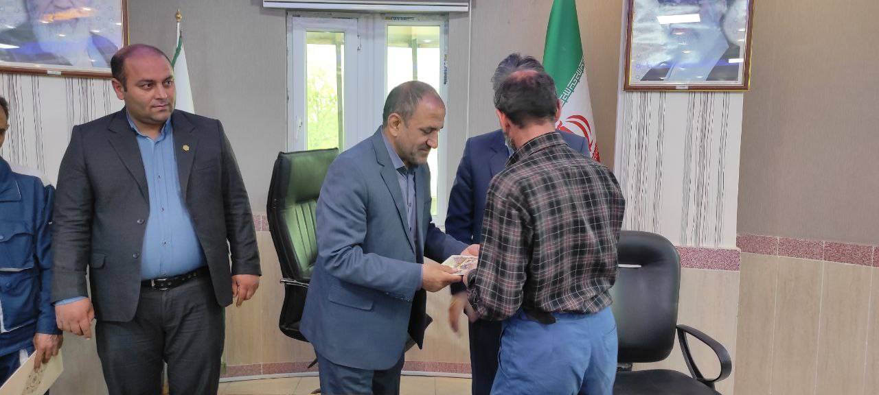 تجلیل از کارگران