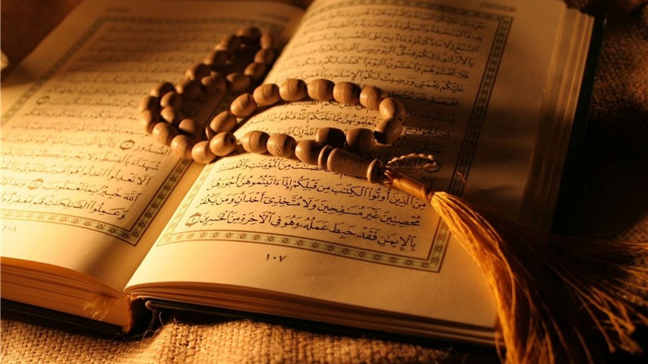 خدمت به قرآن توفیقی برای معلمان این کتاب آسمانی