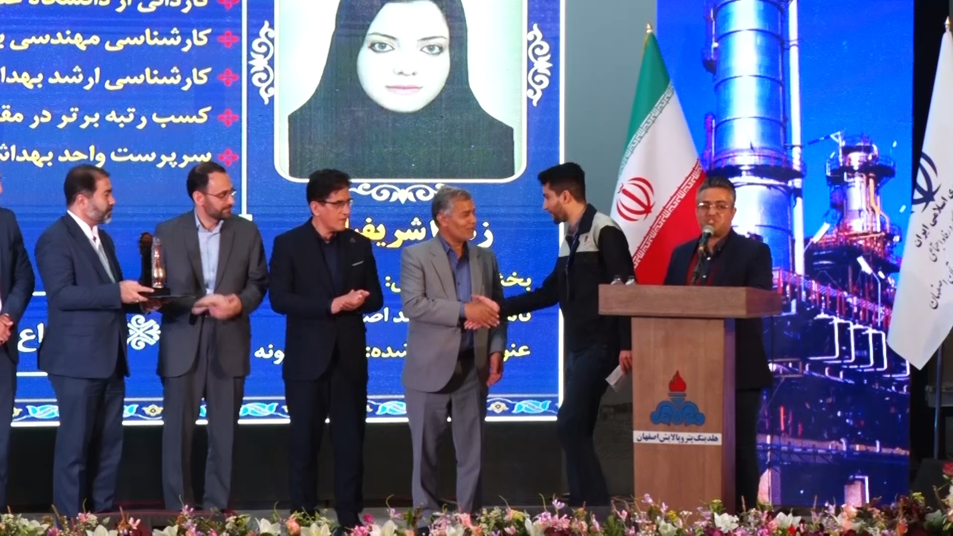 تجلیل از کارگران نمونه در جشنواره امتنان