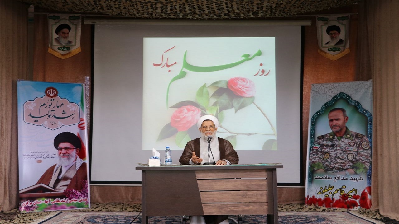 لزوم بصیرت در مواجهه با دست انداز‌های فرهنگی سطح جامعه