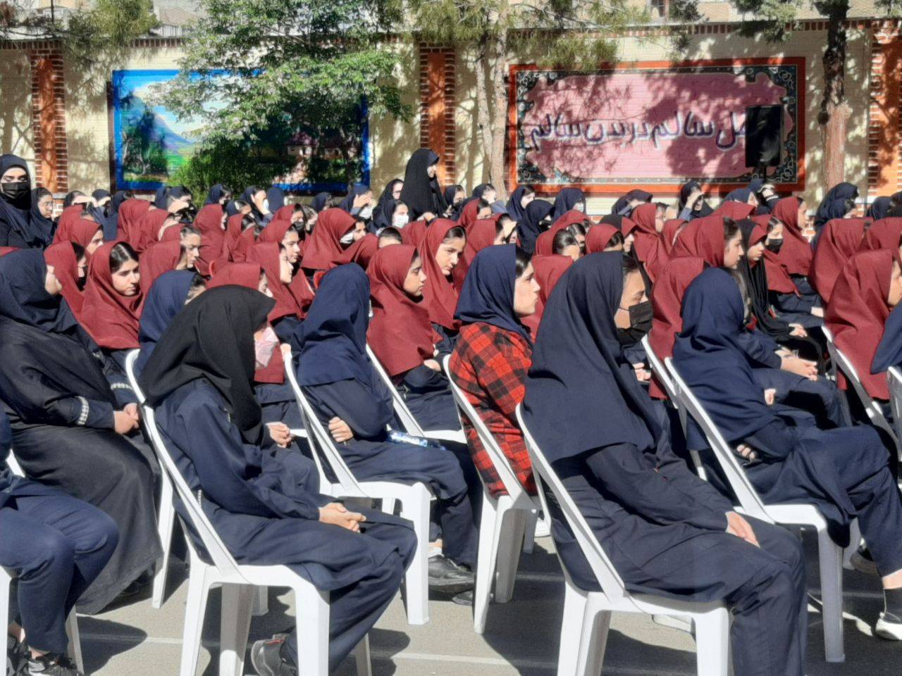 طنین زنگ سپاس معلم درمدارس البرز