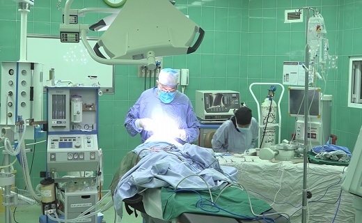 محکم، پایانی بر درد کودکان بیمار/ ۱۰۰ کودک زیر تیغ جراحان رفتند