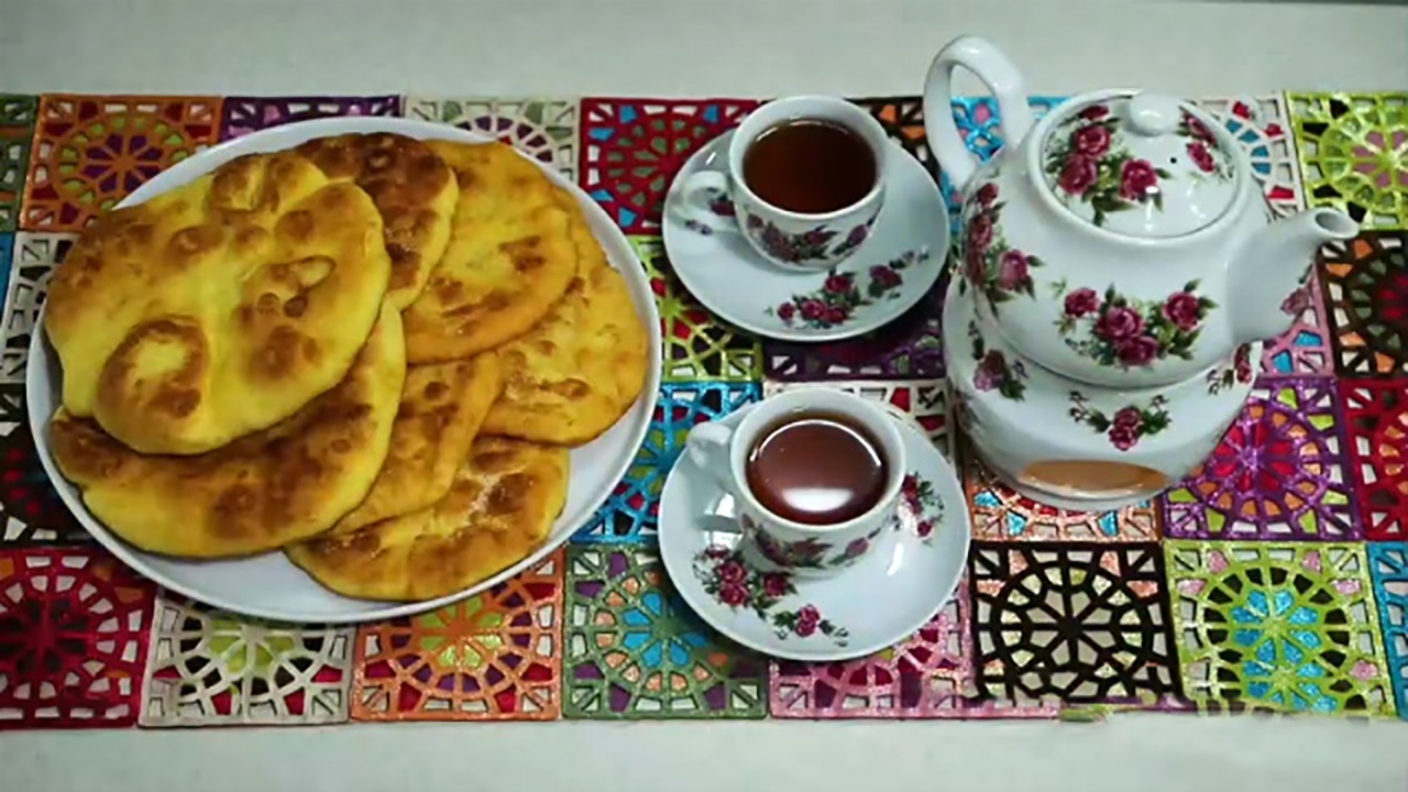 روش پخت نان زعفرانی اگردک + فیلم