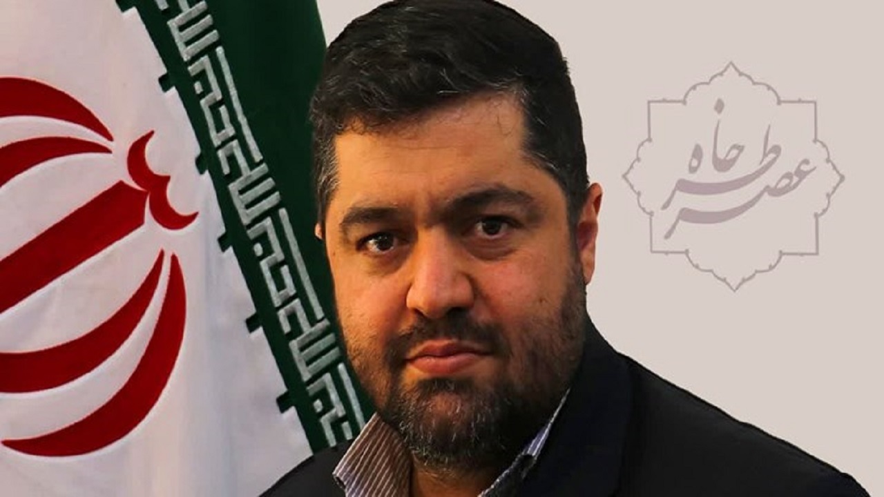 نصب سردیس‌های شهیدان والامقام در میدان آزادگان