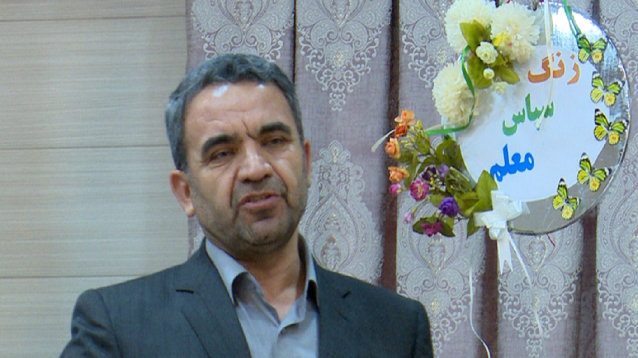 نواخته شدن زنگ سپاس معلم در مدارس تبریز