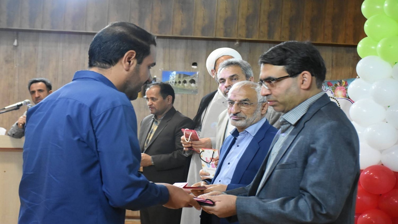رتبه بندی معلمین با کم کاری دولت قبل به تاخیر افتاد