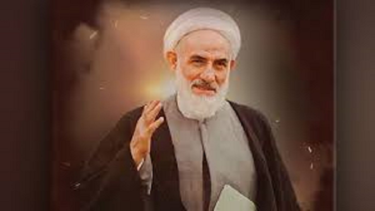 تلاش در راستای تحکیم وحدت از خصوصیات بارز شهید آیت‌الله عباسعلی سلیمانی بود