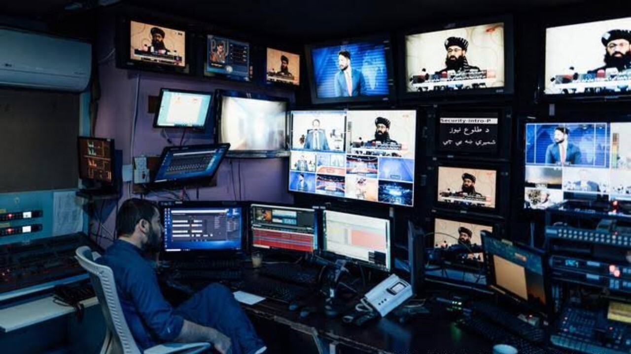 متعهد به آزادی بیان هستیم