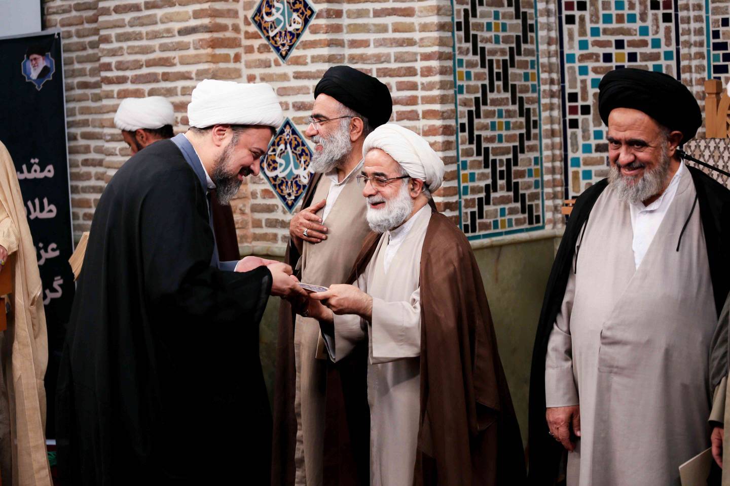 تجلیل از اساتید طلاب