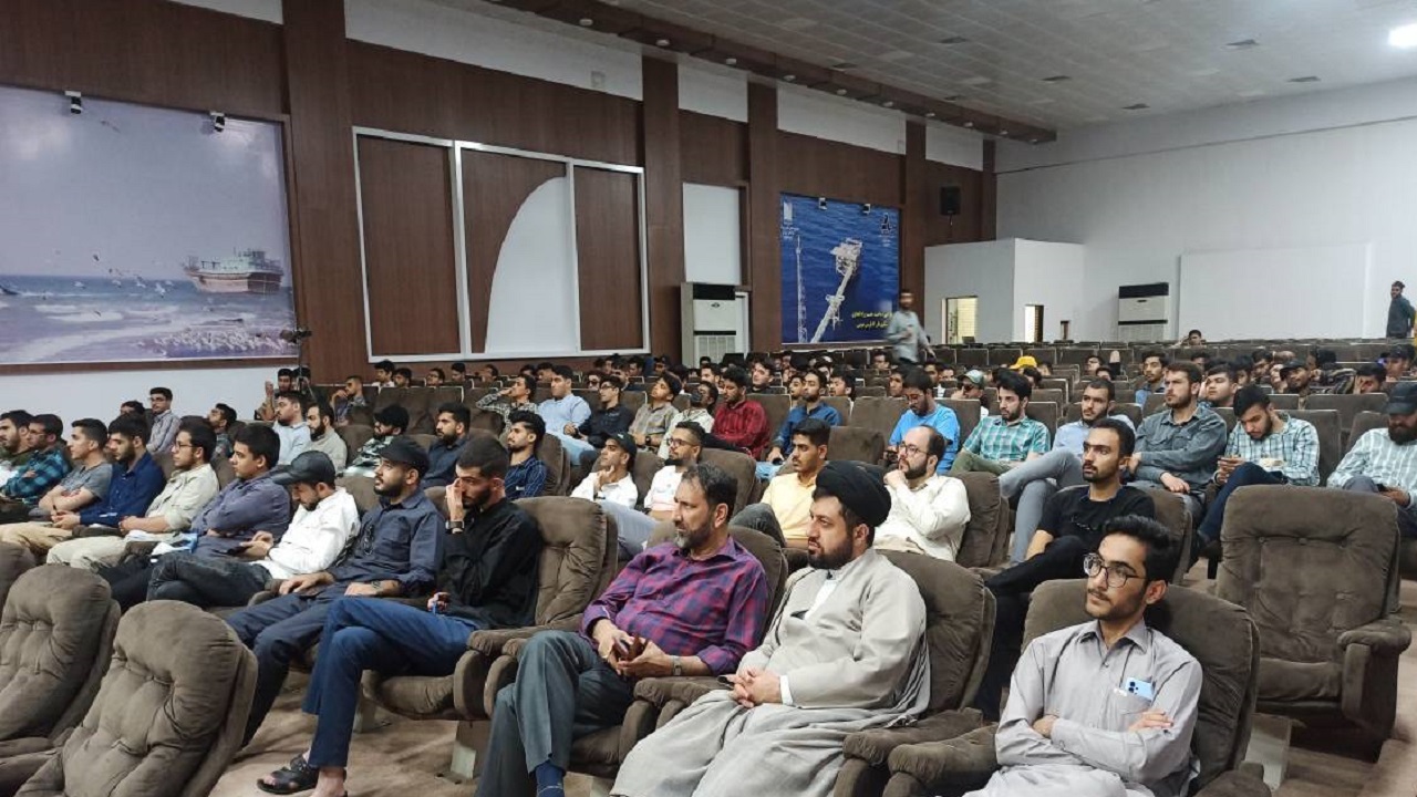 آغاز اردوی دانشجویی پیشرفت کشور در بندرعباس