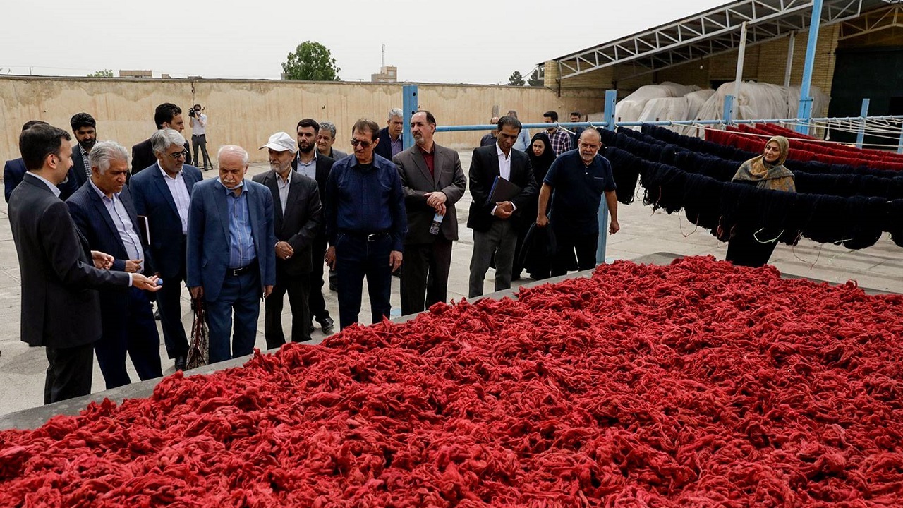 مشارکت شرکت فرش آستان قدس رضوی و فرهنگستان هنر برای اعتلای فرش دستباف ایرانی