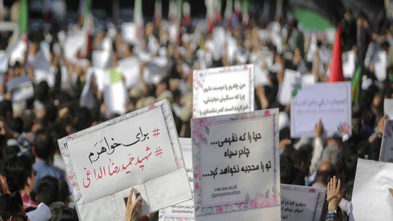 سربداران در سوگ شهید خوش غیرت