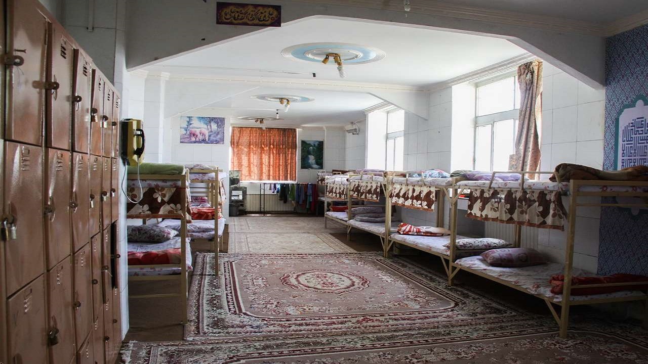 درگیری دانشجویان دختر لبنانی و پاکستانی در خوابگاه دانشگاه علوم پزشکی اراک