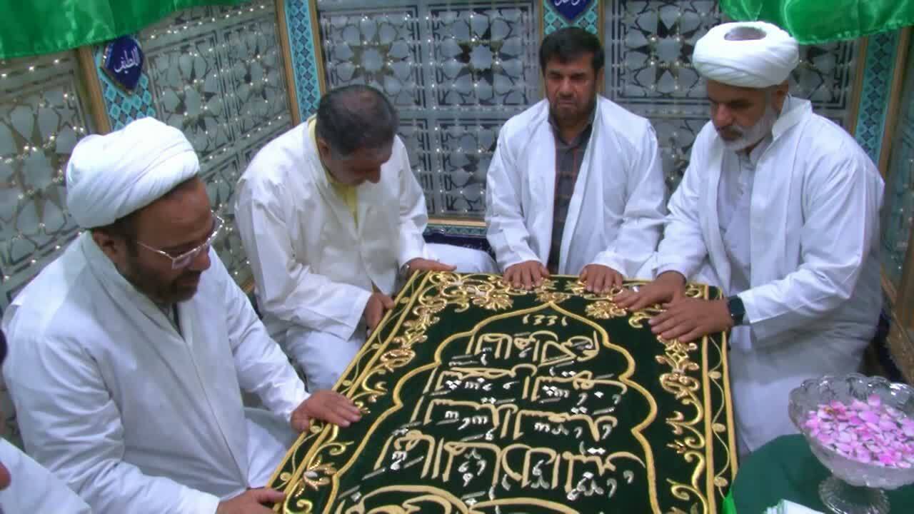 رونمایی از دو اثر نفیس هنری در حرم مطهر امامزاده هلال بن علی (ع) آران  و بیدگل