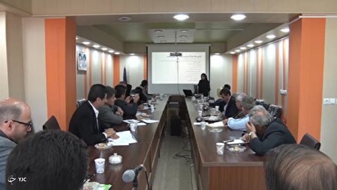 نشست هم افزایی کارشناسان امور اجتماعی مراکز بهداشت جنوب آذربایجان غربی