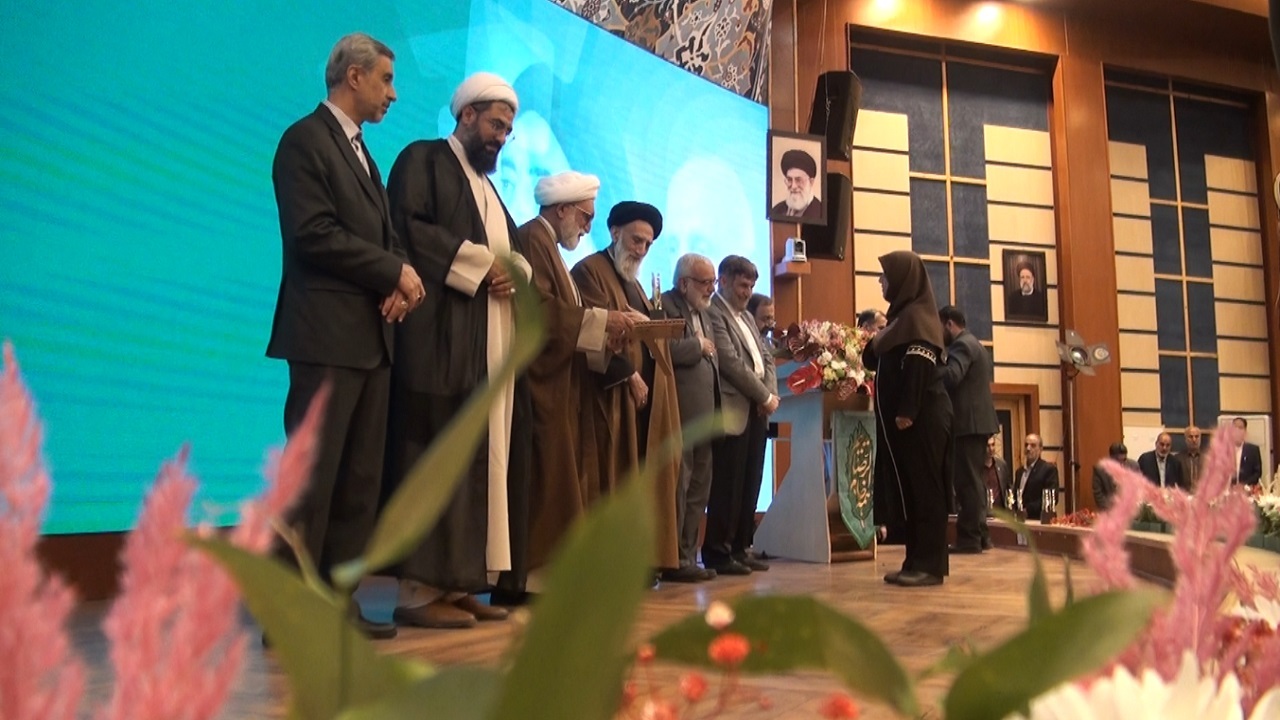 از موسسه‌های خیریه استان همدان به پاس سال‌ها خدمت تجلیل شد